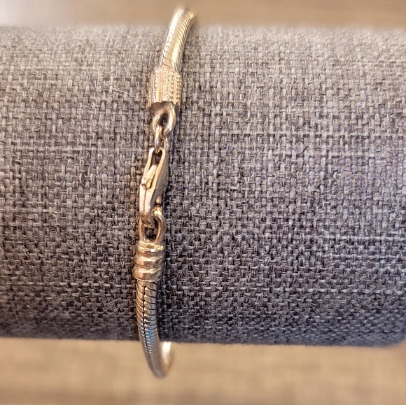 Chamilia Charm Bracelet. Fits Pandora Type Charms. 925 Sterling Silver. 7.5 in - Picture 3 of 6